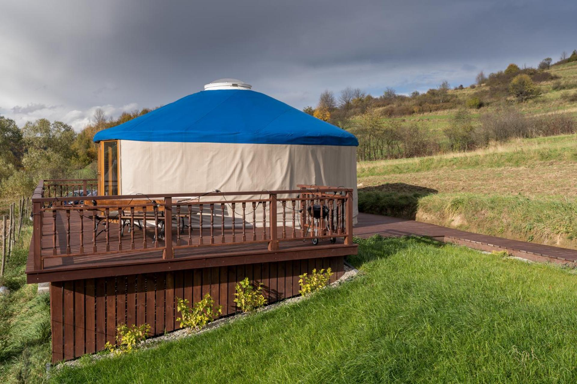 Gorski Glamping - Caloroczne Jurty Z Widokiem Tylmanowa ภายนอก รูปภาพ